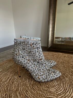 FSJ Silver High Heel Ankle Boots Rivets Closed Pointed Toe Stilettos
Zipper Shoe